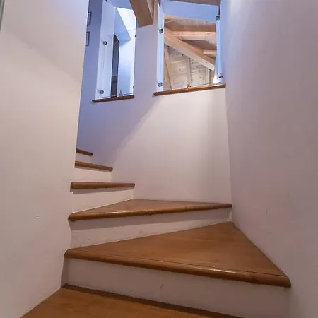 Casa Amarilla * San Siro (Lombardy)