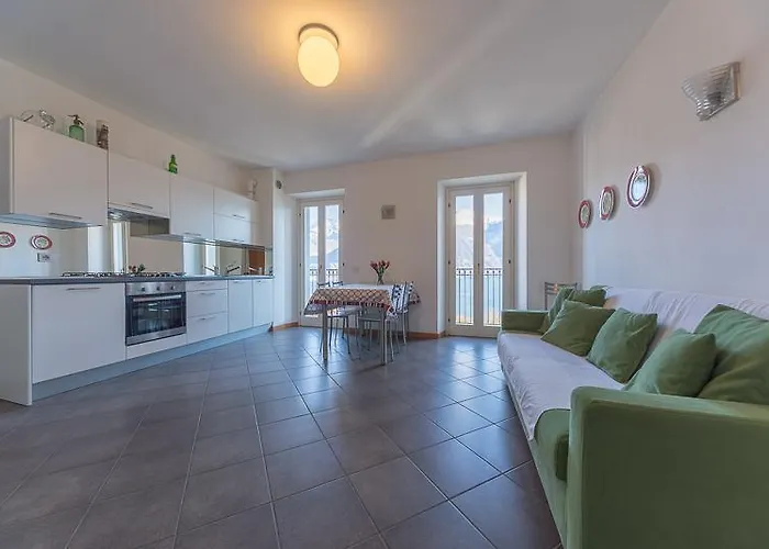 Casa Amarilla * San Siro (Lombardy)