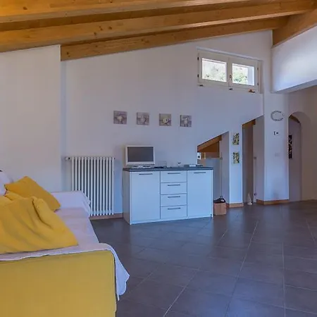 Casa Amarilla