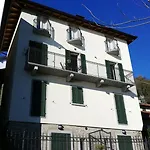 Casa Amarilla *