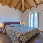 Casa Amarilla *